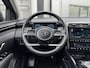 Hyundai Tucson 1.6 T-GDI HEV Premium NL-Auto, 1650kg Trekgewicht! | Vol-Leder | Digitaal Instrumentenpaneel | Adapt. Cruise Control | Apple Carplay/Android Auto | Stoelverwarming | Dodehoek Detectie | 360° Camera | Rijklaarprijs!