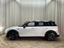 MINI Clubman Mini 1.5 Cooper 136PK / Sportstoelen + -verwarmd / LED / Two Tone Black / Cruise / Keyless / Navi / Org. NL + NAP