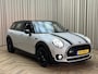 MINI Clubman Mini 1.5 Cooper 136PK / Sportstoelen + -verwarmd / LED / Two Tone Black / Cruise / Keyless / Navi / Org. NL + NAP