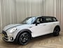 MINI Clubman Mini 1.5 Cooper 136PK / Sportstoelen + -verwarmd / LED / Two Tone Black / Cruise / Keyless / Navi / Org. NL + NAP