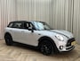 MINI Clubman Mini 1.5 Cooper 136PK / Sportstoelen + -verwarmd / LED / Two Tone Black / Cruise / Keyless / Navi / Org. NL + NAP