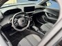 Peugeot 2008 1.2 Hybrid 145pk e-DCS6 Allure Automaat | Navigatie | Parkeercamera voor en achter | Parkeersensoren | LED | Dodehoekdetectie |