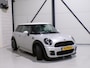 MINI John Cooper Works Mini 1.6 JCW Camden "Origineel NL!" Cooper Xenon Harman-Kardon Bluetooth Navigatie Airco 17" Nieuwe-APK