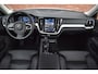 Volvo V60 T6 350PK Plug-in hybrid AWD Plus Dark | Harman & Kardon | 19 inch velgen |
