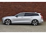 Volvo V60 T6 350PK Plug-in hybrid AWD Plus Dark | Harman & Kardon | 19 inch velgen |