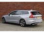 Volvo V60 T6 350PK Plug-in hybrid AWD Plus Dark | Harman & Kardon | 19 inch velgen |