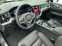 Volvo V60 2.0 B4 Core | Lederen bekleding | 19-inch | 360 graden camera
