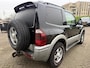 Mitsubishi Pajero 3.2 Di-D GLX HR 4X4 in automaat met leer en trekhaak en airco en cruise controle