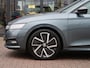 Skoda Octavia 1.0 e-TSI Sport Business | 18 inch | Sportstoelen | Parkeersensoren |