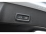 Volvo XC40 B4 Automaat Plus Dark | Trekhaak | Stoel- en Stuurverwarming | Adaptieve Cruise Control | Pilot Assist | Elektrische Voorstoelen | Achteruitrijcamera | Harman Kardon Audio