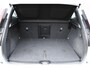 Volvo XC40 B4 Automaat Plus Dark | Trekhaak | Stoel- en Stuurverwarming | Adaptieve Cruise Control | Pilot Assist | Elektrische Voorstoelen | Achteruitrijcamera | Harman Kardon Audio