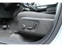 Volvo XC40 B4 Automaat Plus Dark | Trekhaak | Stoel- en Stuurverwarming | Adaptieve Cruise Control | Pilot Assist | Elektrische Voorstoelen | Achteruitrijcamera | Harman Kardon Audio