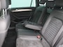Volkswagen Passat Variant 1.5 TSI Elegance Business R 150PK DSG Matrix LED-Verlichting, 19" LM Velgen, Trekhaak, Achteruitrijcamera, Alarm, Discover Pro Navi, Stoelverwarming, Voorruitverwarming, Keyless