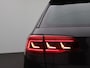 Volkswagen Passat Variant 1.5 TSI Elegance Business R 150PK DSG Matrix LED-Verlichting, 19" LM Velgen, Trekhaak, Achteruitrijcamera, Alarm, Discover Pro Navi, Stoelverwarming, Voorruitverwarming, Keyless