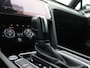 Volkswagen Passat Variant 1.5 TSI Elegance Business R 150PK DSG Matrix LED-Verlichting, 19" LM Velgen, Trekhaak, Achteruitrijcamera, Alarm, Discover Pro Navi, Stoelverwarming, Voorruitverwarming, Keyless