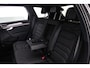 Volkswagen Touareg R Edition 3.0 TSI eHybrid 462pk Tiptronic Trekhaak, Lederen bekleding, DYN audio, Head up display, Luchtvering, Adaptive cruise control, 360 camera