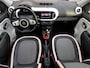 Renault Twingo Z.E. 22KWh Vibes Automaat / Dealer onderhouden / Accu SoH 93,96 % / WLTP 186 km stad 261 km / Navigatie via Apple Carplay Android / Stoelverwarming / 16" LM wielen met All Season banden /