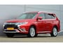Mitsubishi Outlander PHEV 2.4 INSTYLE 4WD | PLUG IN HYBRID | V2G | FULL OPTIONS | SCHUIFDAK | ADAPTIEF CRUISE | TREKHAAK 1500KG | ALL SEASON BANDEN | ALL IN RIJKLAARPRIJS