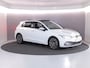 Volkswagen Golf 1.4 eHybrid Style 204 pk Automaat (DSG) | Navigatie | Panoramadak | Parkeersensoren (Park assist) | Achteruitrijcamera | Stoelverwarming | Head-up display |