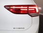 Volkswagen Golf 1.4 eHybrid Style 204 pk Automaat (DSG) | Navigatie | Panoramadak | Parkeersensoren (Park assist) | Achteruitrijcamera | Stoelverwarming | Head-up display |