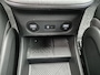 Hyundai Ioniq 5 Lounge 73kWh Automaat / Accu SOH 100% / Fabrieksgarantie tot 11-2026 / Dealer onderhouden / Trekhaak aneembaar / WLTP 451 km / CCS snelladen / Warmtepomp / Stuur-, Stoel en Achterbank verwarming / Adaptief CC /
