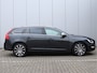 Volvo V60 2.4 D6 AWD Plug-In Hybrid | Trekhaak | Adaptieve Cruise | Keyless | Schuif/-kanteldak | DAB