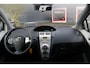Toyota Yaris 1.3 VVTi Sol MMT