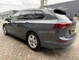 Volkswagen Golf Variant 1.0 eTSI Life / Cruise control adaptief / NAVI + Apple CarPlay - Android / Stuur-Stoel Verwarming + Veloer