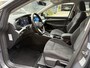 Volkswagen Golf Variant 1.0 eTSI Life / Cruise control adaptief / NAVI + Apple CarPlay - Android / Stuur-Stoel Verwarming + Veloer