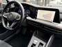 Volkswagen Golf Variant 1.0 eTSI Life / Cruise control adaptief / NAVI + Apple CarPlay - Android / Stuur-Stoel Verwarming + Veloer