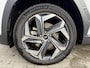 Hyundai Tucson 1.6 T-GDI PHEV Premium Sky 4WD / Glazen Schuif Kantel Dak / Stoelventilatie / Stoelverwarming / Stuurwiel Verwarming / Memory Seats