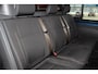 Renault Trafic 2.0-145pk dCi T29 L2H1 dubb. cabine Comfort. Erg nette Renault Trafic mèt dubbele cabine. Bijrijdersstoel, camera, LED verl., navigatie, tel. voorb., cruise control, airco, metallic lak, schuifdeur li+re, LM wielen, side bars, laadruimte betimmerd, trekhaak etc.