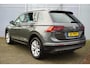 Volkswagen Tiguan 1.4 TSI 150pk DSG 4Motion Highline Business R | Panoramadak | 360 Camera | Trekhaak | Leder