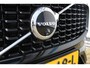 Volvo XC60 2.0 T6 Plug-in hybrid AWD Ultra Dark | Panorama dak | Elektrisch wegklapbare trekhaak | Stoel/stuur verwarming | Harman/Kardon Audiosysteem | Stoelventilatie | 360* Camera | Elektrisch verstelbare stoelen met memory | Achterbank Adaptive cruise | Climate controle | Apple CarPlay/Android Auto | Keyless entry/start | Dodehoek detectie |