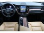 Volvo XC60 2.0 T6 Plug-in hybrid AWD Ultra Dark | Panorama dak | Elektrisch wegklapbare trekhaak | Stoel/stuur verwarming | Harman/Kardon Audiosysteem | Stoelventilatie | 360* Camera | Elektrisch verstelbare stoelen met memory | Achterbank Adaptive cruise | Climate controle | Apple CarPlay/Android Auto | Keyless entry/start | Dodehoek detectie |