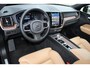 Volvo XC60 2.0 T6 Plug-in hybrid AWD Ultra Dark | Panorama dak | Elektrisch wegklapbare trekhaak | Stoel/stuur verwarming | Harman/Kardon Audiosysteem | Stoelventilatie | 360* Camera | Elektrisch verstelbare stoelen met memory | Achterbank Adaptive cruise | Climate controle | Apple CarPlay/Android Auto | Keyless entry/start | Dodehoek detectie |
