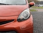 Toyota Aygo 1.0 VVT-i Dynamic Orange 2e Eigenaar,Airco,5 Deurs,N.A.P,Lm velgen,Zeer Zuinig,Nieuwe Apk bij Aflevering