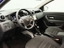 Dacia Duster TCe 150 EDC Automaat Prestige | Medianav met Apple Carplay & Android Auto ! Parkeersensoren achter met 360 Camera ! Dakrails in lengterichting in chroom met satijnglans |