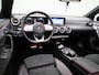 Mercedes-Benz A-klasse 180 Business Solution AMG | Automaat | Panoramadak | Achteruitrijcamera | Sfeerverlichting | Stoelverwarming | Lichtmetalen Velgen |
