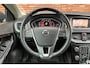 Volvo V40 T3 Automaat Dynamic Edition | Trekhaak | Verwarmbare voorstoelen | Achteruitrijcamera | Extra Getint Glas | Parkeersensoren voor + achter | Full LED Koplampen | 100% dealeronderhouden! | High performance audiosysteem | Climate control | Navigatie |