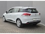 Renault Clio Estate 0.9 TCe Limited Handgeschakeld / Stoelverwarming / Airco / Cruise control / Apple Carplay Android Auto / Navigatie / Keyless Entry/Start / Elektrische ramen voor en achter /