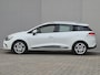 Renault Clio Estate 0.9 TCe Limited Handgeschakeld / Stoelverwarming / Airco / Cruise control / Apple Carplay Android Auto / Navigatie / Keyless Entry/Start / Elektrische ramen voor en achter /