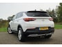 Opel Grandland X 1.2 Turbo Business Executive - Summit White - Panorama/Carplay/Clima