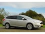 Ford Focus Wagon 1.0 Titanium Edition - Moondust Silver - Clima/Nav/Cruise