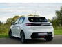 Peugeot 208 1.2 PureTech Active Pack - Blanc Banquise - Carplay/Nav/PDC