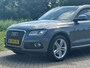 Audi Q5 2.0 TFSI hybrid quattro Pro Line Plus - Monsoon Grijs/Milano Leder - Panorama/schuifdak