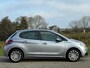 Peugeot 208 1.2 PureTech Signature - Gris Artense - Carplay/Cruise/Camera