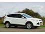 Ford Kuga 1.6 Titanium 150pk - Frozen White - Trekhaak/Winterpakket - Topstaat