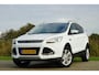 Ford Kuga 1.6 Titanium 150pk - Frozen White - Trekhaak/Winterpakket - Topstaat