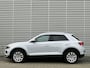 Volkswagen T-Roc 1.5 TSI 150PK DSG Sport / Panorama dak / Digitale Cockpit / Led / Achteruitrijcamera / ACC / Stuur & Stoelverwarming **